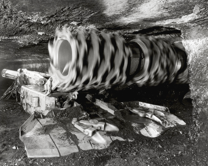 Illustration for article titled 24 Digging Machines That Created a World Beneath Our Feet